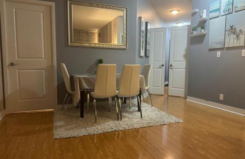 Downtown Mississauga Apartment | Lovely 1 bedroom Condo Downtown Mississauga Square One