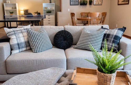 Blaine Apartment | Lovely 1-Bedroom Unit with Kitchenette
