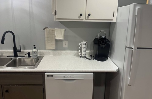 Thief River Falls Apartment | Lovely 2-bedroom apartment with AC in Thief River Falls overlooking the river.