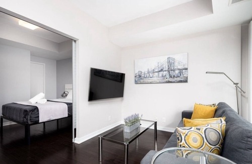 Downtown Toronto Condo | Lovely Condo