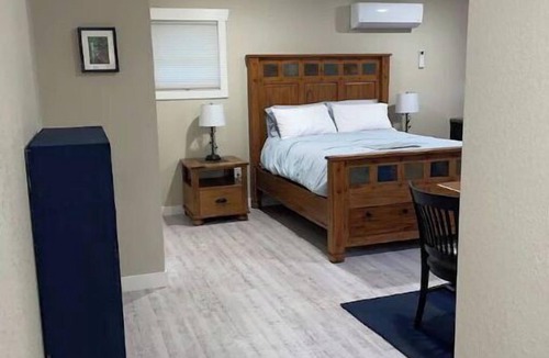 Cloquet Apartment | Lovely, country in the “heart of the city” suite 2