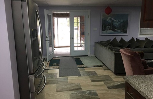 Kirkfield House | LOWER LEVEL COTTAGE/HOME ON CANAL LAKE FOR RENT