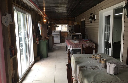 Kirkfield House | LOWER LEVEL COTTAGE/HOME ON CANAL LAKE FOR RENT