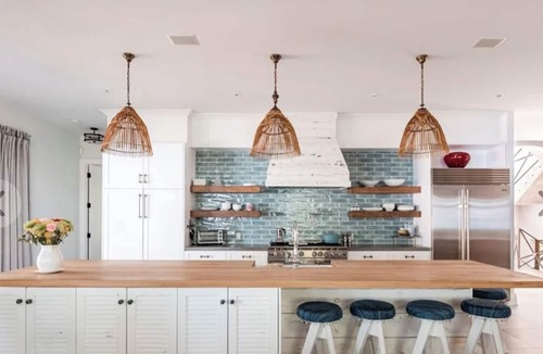 Wainfleet House | Luxe Lake House