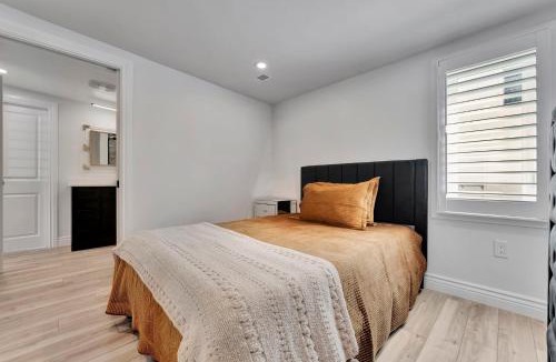 Port Dover Apartment | Luxe Lodges Lake Erie