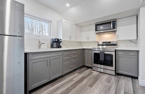 Port Dover Condo | Luxe Lodges on Lake Erie ~ Moonstone ~ Beach House