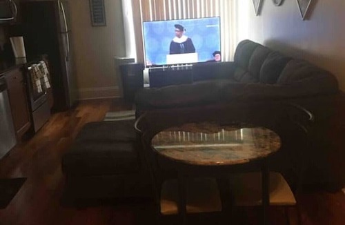 Niskayuna Apartment | luxery lounge with free parking