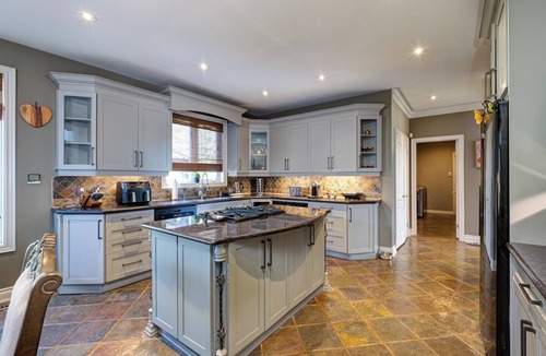 Bradford West Gwillimbury House | Luxury Mansion in Bradford