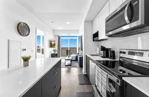 Mississauga Valleys Apartment | Luxurious new 2Bed 2Bath Condo in DT Core, SQ1, Mississauga City Centre