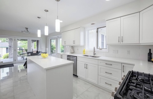 Windsor House | Luxurious Oasis with a Private HEATED Pool (OPEN September)