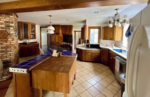 Crosby Cabin | Luxurious Serpent Lake House in Crosby