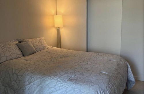 Swansea Condo | Luxury 1 Bedroom Condo