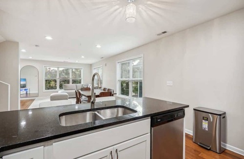 Lowry Hill East House | Luxury 4 Bed 5 Bath Penthouse with Rooftop Downtown Views