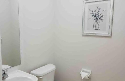 Brampton Apartment | Luxury 4-Bedrooms Home…