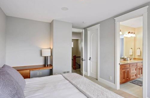 Plymouth House | Luxury 7400 sq.ft Stunning Home Theater/Sleeps 18+