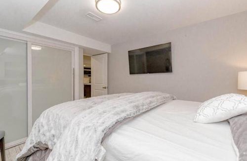 Oakville Apartment | Luxury Basement Apartment in Oakville