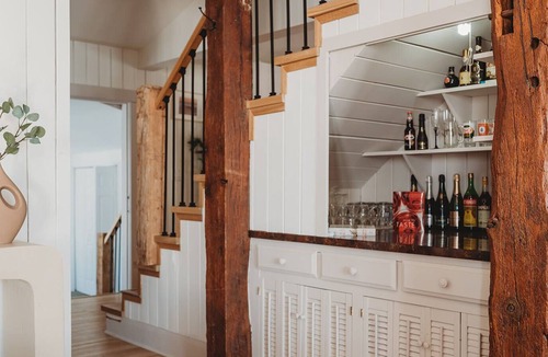 Wainfleet House | Luxury beachfront retreat w/hot tub - Sleeps 14