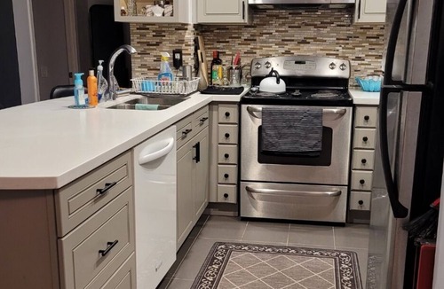 Richmond Hill Apartment | Luxury Condominium