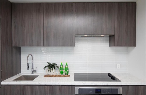 St. Lawrence Apartment | Luxury Cozy Condo in Downtown Toronto King St.