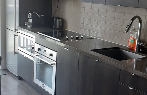Toronto Entertainment District Condo | Luxury Entire Condo in Downtown