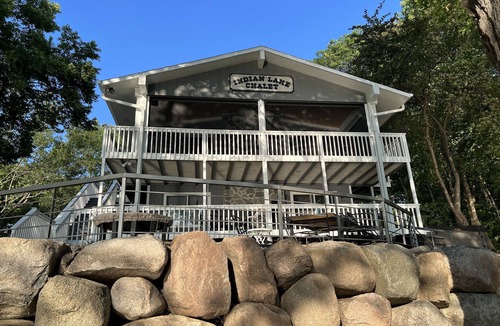 Maple Lake House | Luxury family escape- expansive beach, hot tub, and more