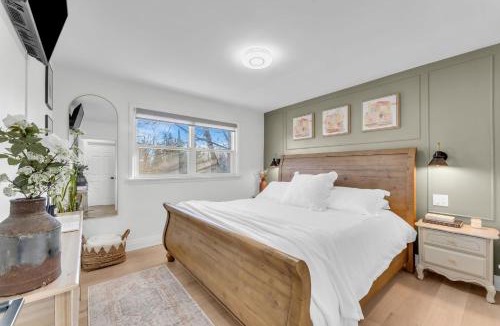 Burlington House | Luxury Family Home in Burlington
