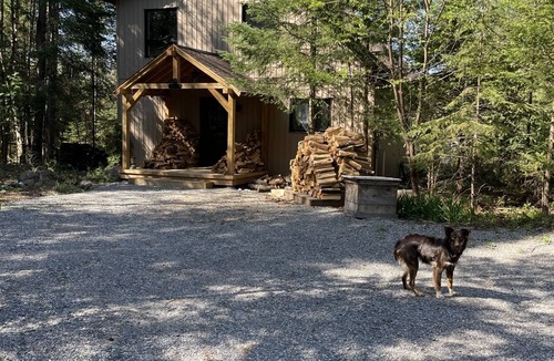 Gooderham Cottage | Luxury Four Season Riverside Cabin