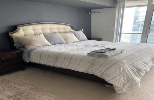 Toronto Entertainment District Condo | Luxury Highrise Condo in the South Core of Downtown Toronto