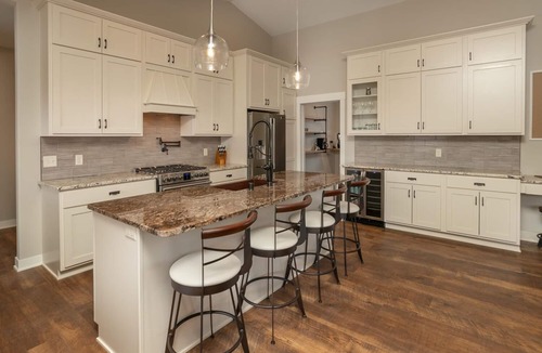 Rochester House | Luxury Home - Minutes from Downtown - 3 Bedroom/2 Bath