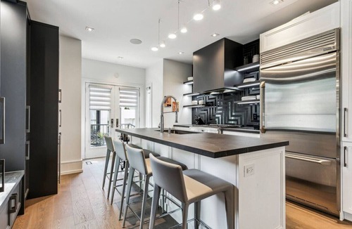 Midtown Toronto House | Luxury Home Yorkville 3bed3bath