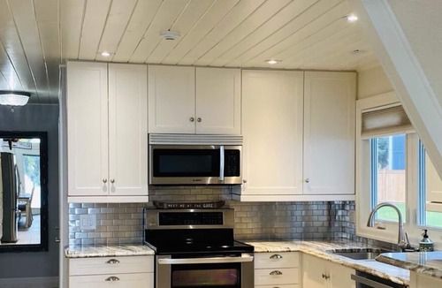 Wainfleet House | Luxury Lake House in Lake Erie