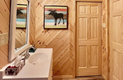 River Valley Ski Chalet | Luxury Lakefront Penthouse On Lake Obabika With Beaches And Campsites