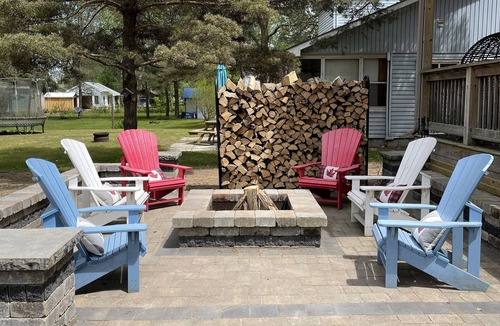 Long Point Cottage | Luxury lakeside Retreat