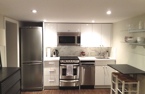 East York House | Luxury Midtown Apartment in Home