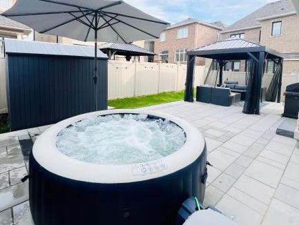 Oakville House | Luxury Oakville Home, Hot Tub, Fireplace, New Home