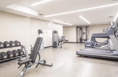 Midtown Toronto Apartment | Luxury Penthouse in the Annex with Stunning City Views