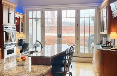 Stillwater Condo | Luxury Penthouse in Downtown with private parking next to JX Event Venue
