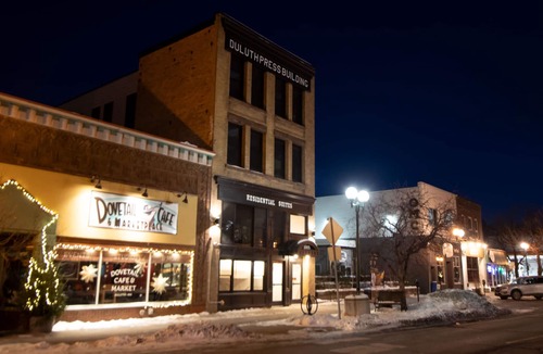 Duluth Apartment | Luxury Residential Suite Duluth Press 202
