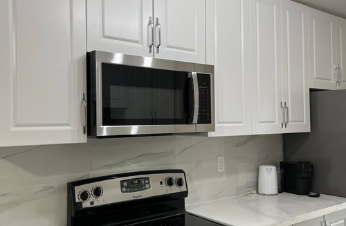 Bramalea House | Luxury room in a home - Brampton