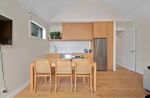 Jacks Point Condo | Luxury Stay Next To Iconic Remarkables Mountains