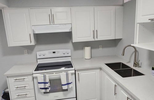 Brampton Apartment | Luxury Suite