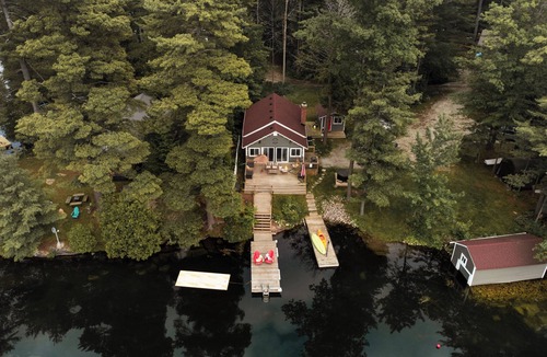 Washago Cottage | Luxury Waterfront Cottage with Hot Tub in Downtown Washago, Ontario