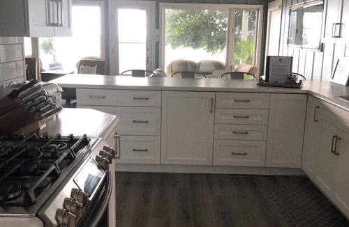 Wainfleet House | M&M Beach Retreat on Sandy Beach of Lake Erie