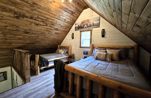 Algoma District House | "Ma Cabine" - Quiet Retreat along the River