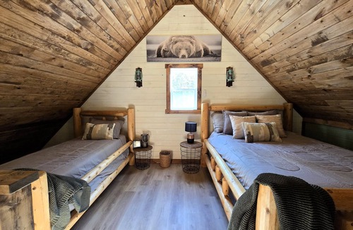 Algoma District House | "Ma Cabine" - Quiet Retreat along the River