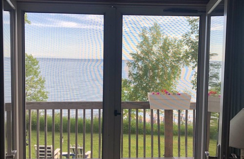 La Pointe Cottage | Madeline Island cottage - steps of Lake Superior. CONTACT OWNER FOR SHORTER STAY