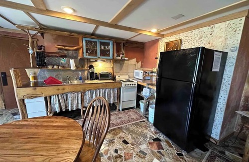 Coeymans Hollow House | Magic Forest Farm's Mountain View Suite