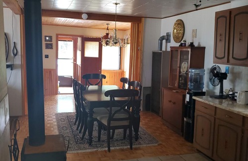 Manitoulin District Cottage | Manitoulin Waterfront Cottage for weekly and 2 week Rentals.