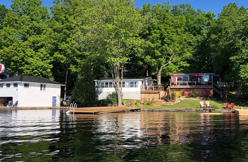 Leeds and the Thousand Islands Cottage | Maple Ridge - Charleston Lake Ontario