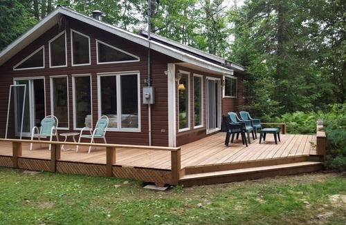 Cloyne Cottage | Marble Lake Cottage near Cloyne, Ontario